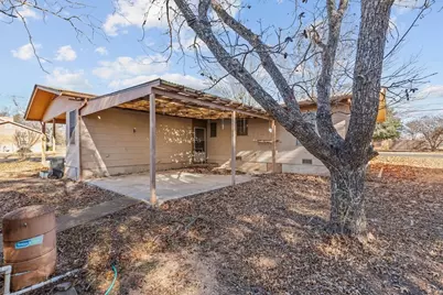 113 W Nimitz St, Fredericksburg, TX 78624 - Photo 18