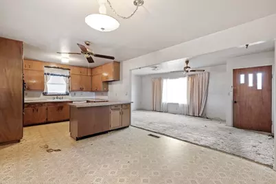 113 W Nimitz St, Fredericksburg, TX 78624 - Photo 6