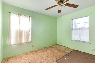 113 W Nimitz St, Fredericksburg, TX 78624 - Photo 12