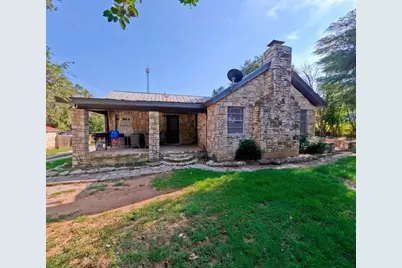 609 Live Oak St, Fredericksburg, TX 78624 - Photo 1