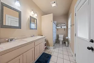 312 Lytle St, Kerrville, TX 78028 - Photo 8