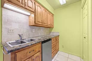 1416 Country Side Bend, Fredericksburg, TX 78624 - Photo 14