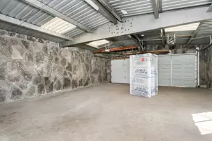 809 N Edison St, Fredericksburg, TX 78624 - Photo 28