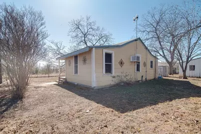 1006 W Hill St, Fredericksburg, TX 78624 - Photo 18