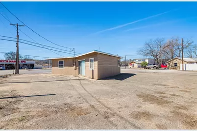 518 N Junction Hwy, Kerrville, TX 78028 - Photo 22