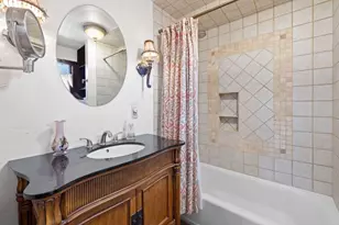 501 N Pine St, Fredericksburg, TX 78624 - Photo 8