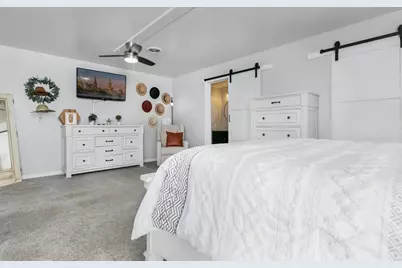 333 W Burbank St, Fredericksburg, TX 78624 - Photo 14