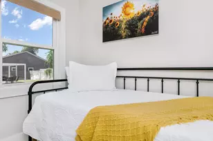 915 Bell St, Fredericksburg, TX 78624 - Photo 18