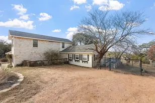 191 Campfire Cir, Fredericksburg, TX 78624 - Photo 40