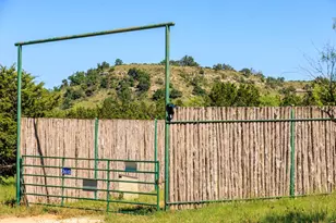 3610 Welgehausen Rd, Fredericksburg, TX 78624 - Photo 32