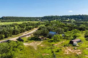 3610 Welgehausen Rd, Fredericksburg, TX 78624 - Photo 22