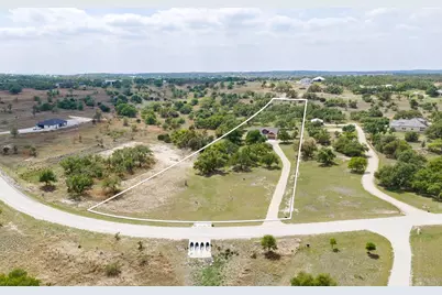 1783 Axis Circle, Fredericksburg, TX 78624 - Photo 6