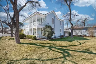 908 N Crockett St, Fredericksburg, TX 78624 - Photo 38