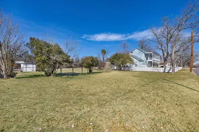 908 N Crockett St, Fredericksburg, TX 78624 - Photo 48