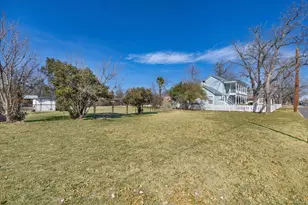 908 N Crockett St, Fredericksburg, TX 78624 - Photo 48