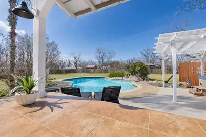 908 N Crockett St, Fredericksburg, TX 78624 - Photo 40