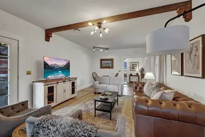 908 N Crockett St, Fredericksburg, TX 78624 - Photo 28