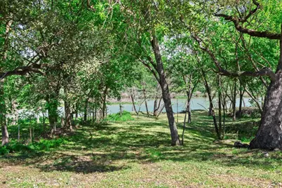 571 Ranch Rd 1, Stonewall, TX 78671 - Photo 12