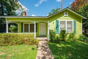 618 Lois St, Kerrville, TX 78028 - Photo 2