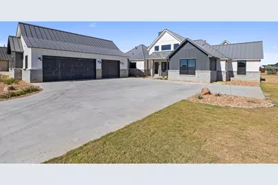 220 Interlaken St., Fredericksburg, TX 78624 - Photo 6