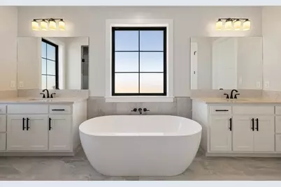 220 Interlaken St., Fredericksburg, TX 78624 - Photo 4