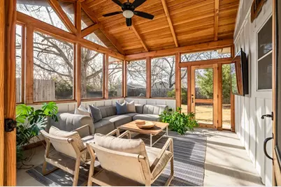 205 E Centre St, Fredericksburg, TX 78624 - Photo 42