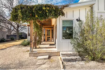 205 E Centre St, Fredericksburg, TX 78624 - Photo 48