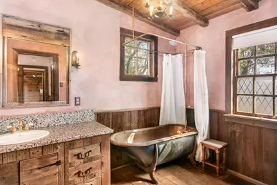 401 Clear Creek Rd, Fredericksburg, TX 78624 - Photo 26