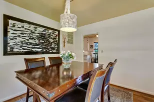 207 Walnut St, Fredericksburg, TX 78624 - Photo 14