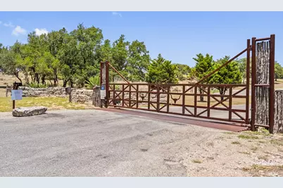 140 Lantana, Johnson City, TX 78636 - Photo 36