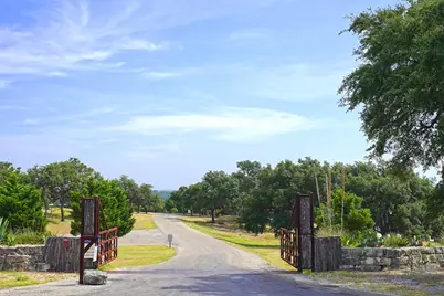 1655 Walnut Springs Rd, Johnson City, TX 78636 - Photo 40