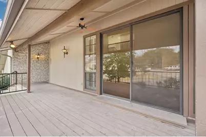 502 Oakland Hills Lane, Kerrville, TX 78028 - Photo 6