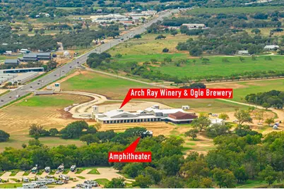 51 Baxter Blvd, Fredericksburg, TX 78624 - Photo 6