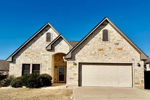 704 Darlington Dr, Fredericksburg, TX 78624 - Photo 1