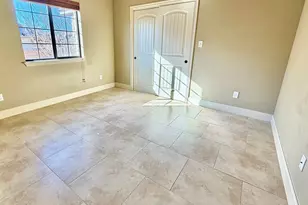 704 Darlington Dr, Fredericksburg, TX 78624 - Photo 8