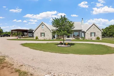 139 Armory Rd, Fredericksburg, TX 78624 - Photo 2