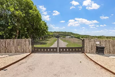 139 Armory Rd, Fredericksburg, TX 78624 - Photo 48