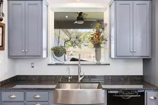 139 Armory Rd, Fredericksburg, TX 78624 - Photo 14