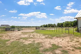 139 Armory Rd, Fredericksburg, TX 78624 - Photo 54