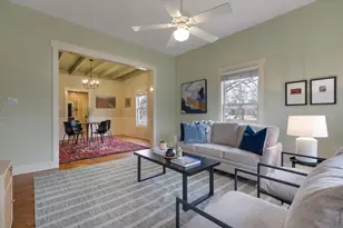 319 W Creek St, Fredericksburg, TX 78624 - Photo 6