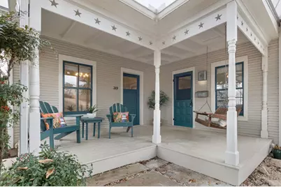 319 W Creek St, Fredericksburg, TX 78624 - Photo 4