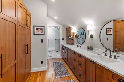 125 W San Antonio St, Fredericksburg, TX 78624 - Photo 10