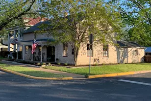 125 W San Antonio St, Fredericksburg, TX 78624 - Photo 4