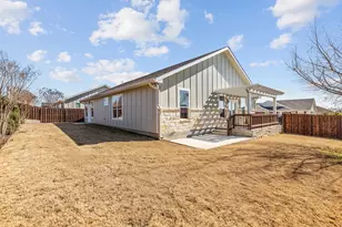 730 Madilynn Ct, Fredericksburg, TX 78624 - Photo 14