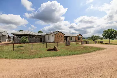 5686 Ranch Rd 1631, Fredericksburg, TX 78624 - Photo 34