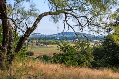 394 Ropes End Trl, Fredericksburg, TX 78624 - Photo 36