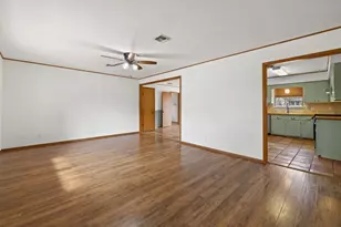 618 Cross Mountain Dr, Fredericksburg, TX 78624 - Photo 6