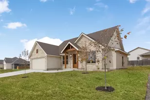 114 Madrona Ln, Fredericksburg, TX 78624 - Photo 1