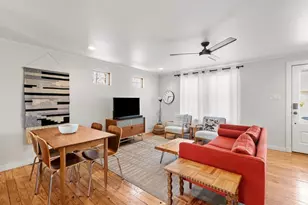 109 E Centre St, Fredericksburg, TX 78624 - Photo 4