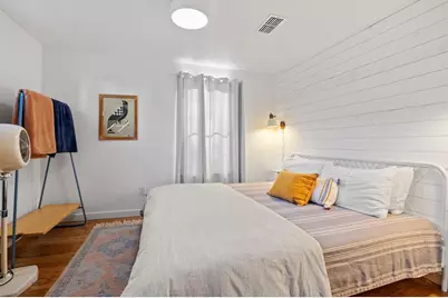 109 E Centre St, Fredericksburg, TX 78624 - Photo 10